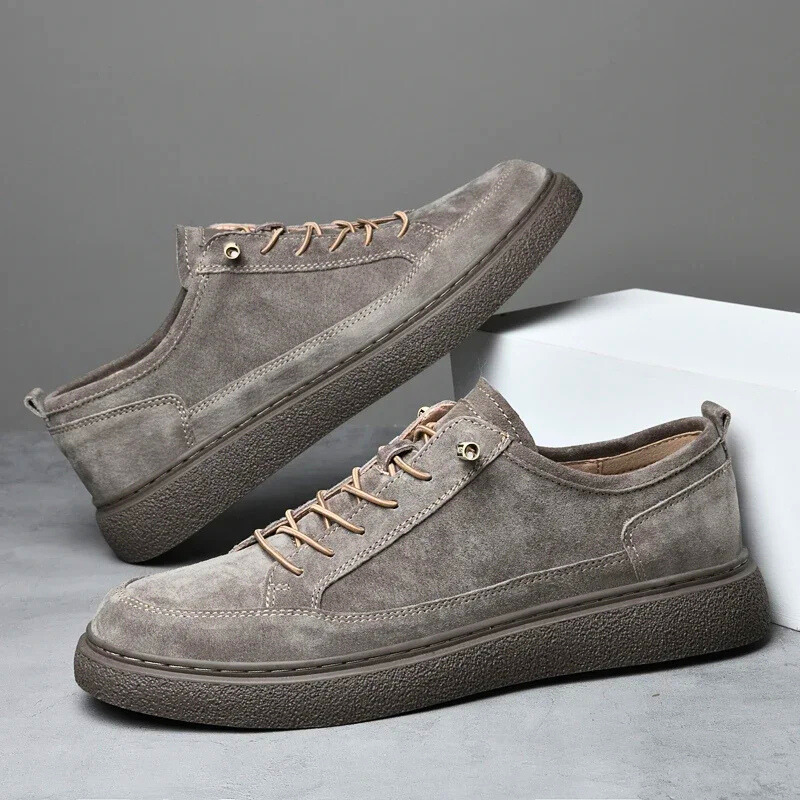 Lunair Suede Motion Sneakers