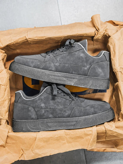 Urban Suede Sneaker