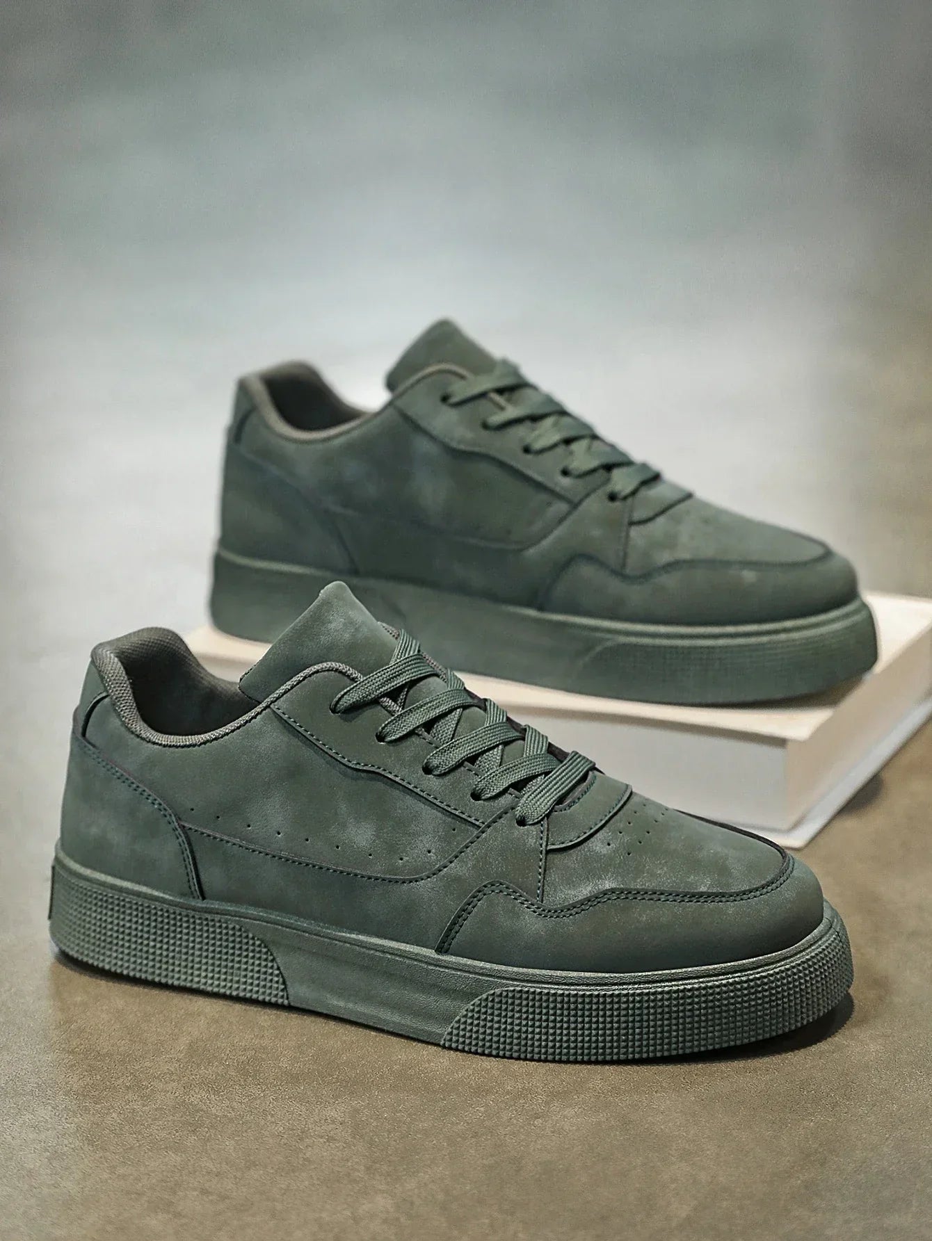 Urban Suede Sneaker