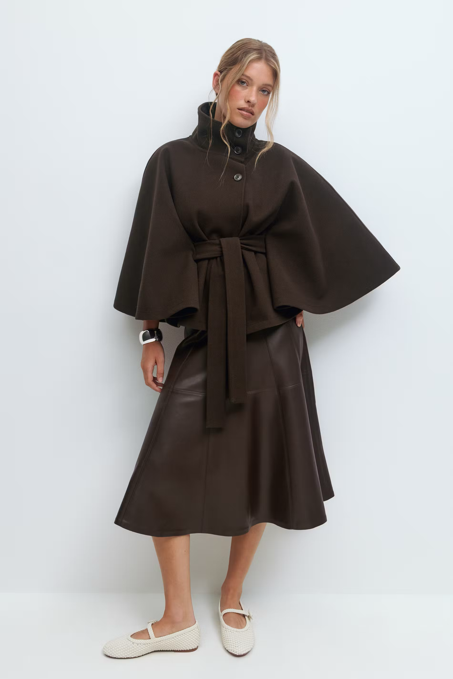 ISABELLA CHIC BELT CAPE JACKET
